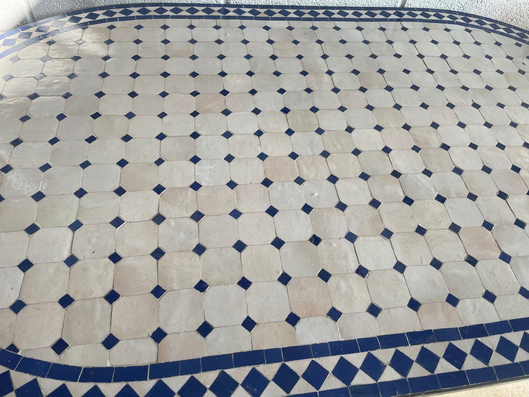 Mesa de Mosáico - OVALADA Azul - Azulejos Fez - Modelo SARKA MUSTATIL