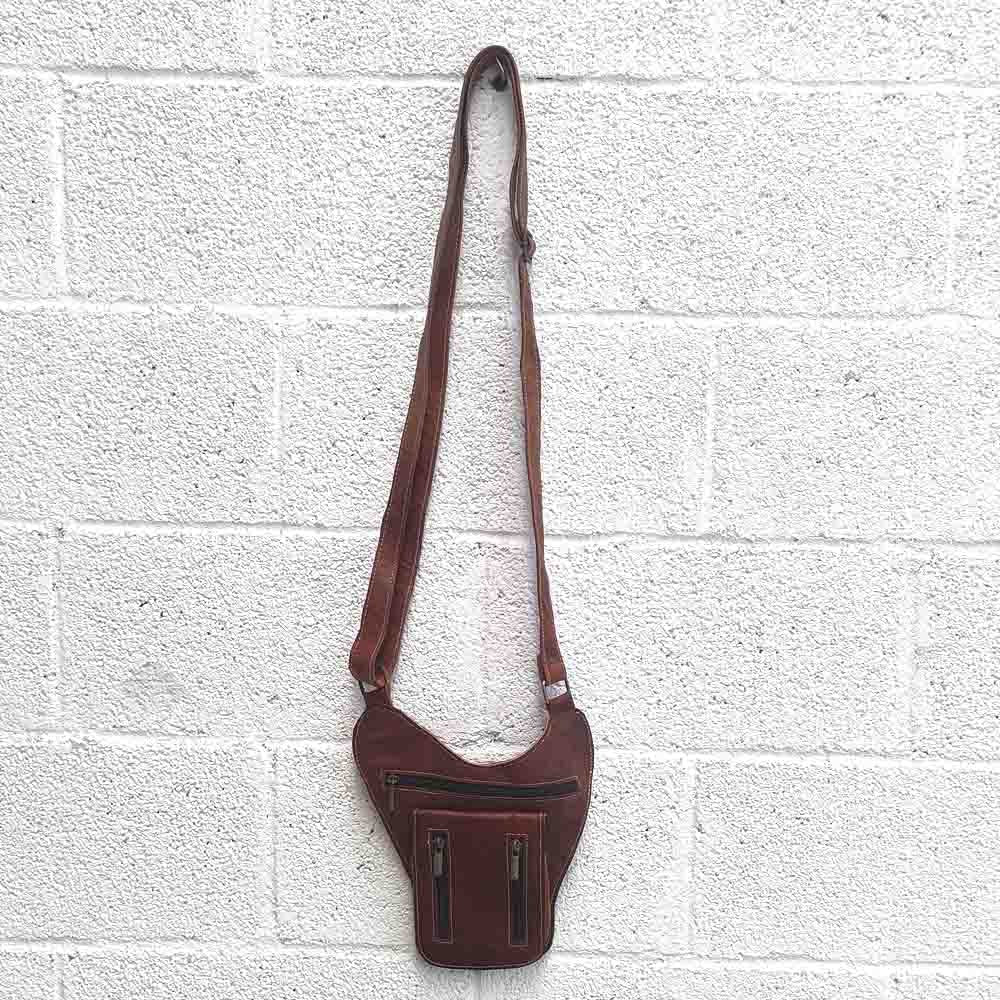 Bandolera de Cuero 100% Artesanal - Marroquinería - Modelo Sustatein