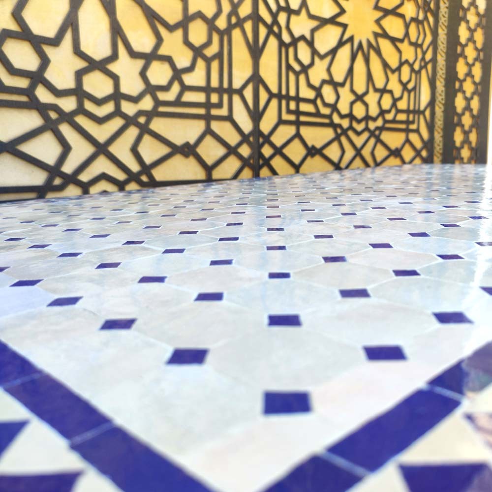 Mesa Mosaico Jardin o Patio Andalusí - Azul y Beige - Artesanía Marroquí - Modelo Nukta