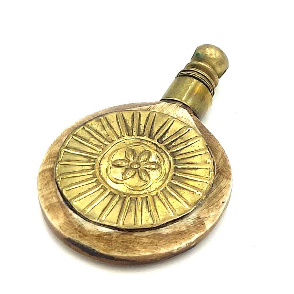 Porta Kohl de Hueso y Metal - Llavero o Colgante - Modelo Ainun