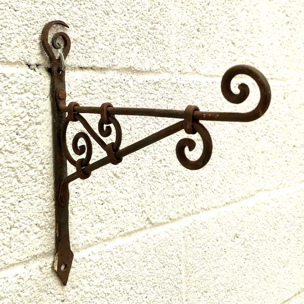 Gancho Soporte de Hierro Forjado sin Soldadura - Artesanía Marroquí - Modelo Masnue