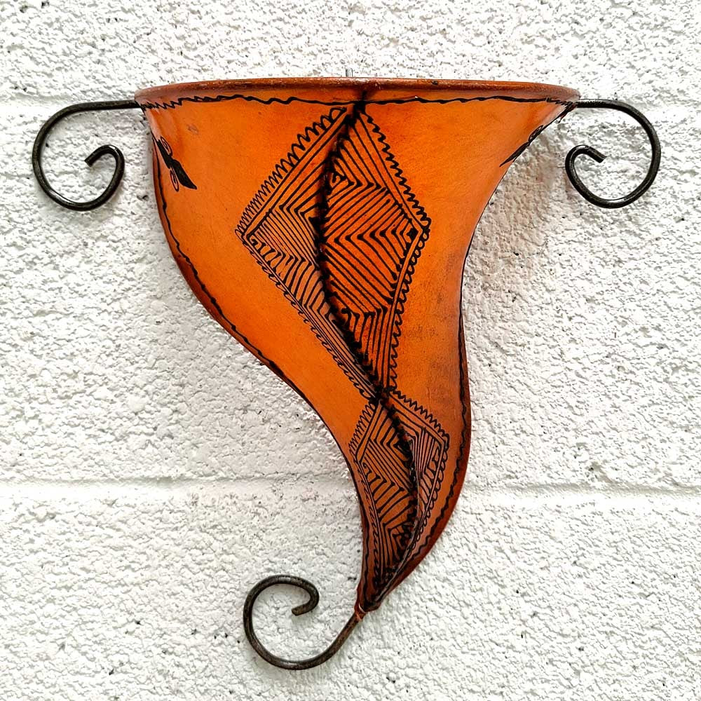 Aplique Pantalla de Piel pintado con Henna - Decoración Andalusí - Artesanía Marroquí - Modelo Bortukal