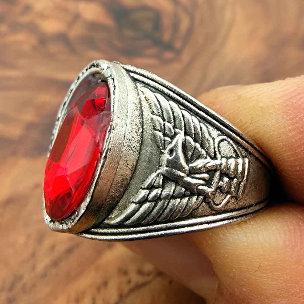 Anillo Unisex Aleación Inox - Piedra Roja - Estilo Medieval Gótico - Modelo Iznain Ashrin Ahmar
