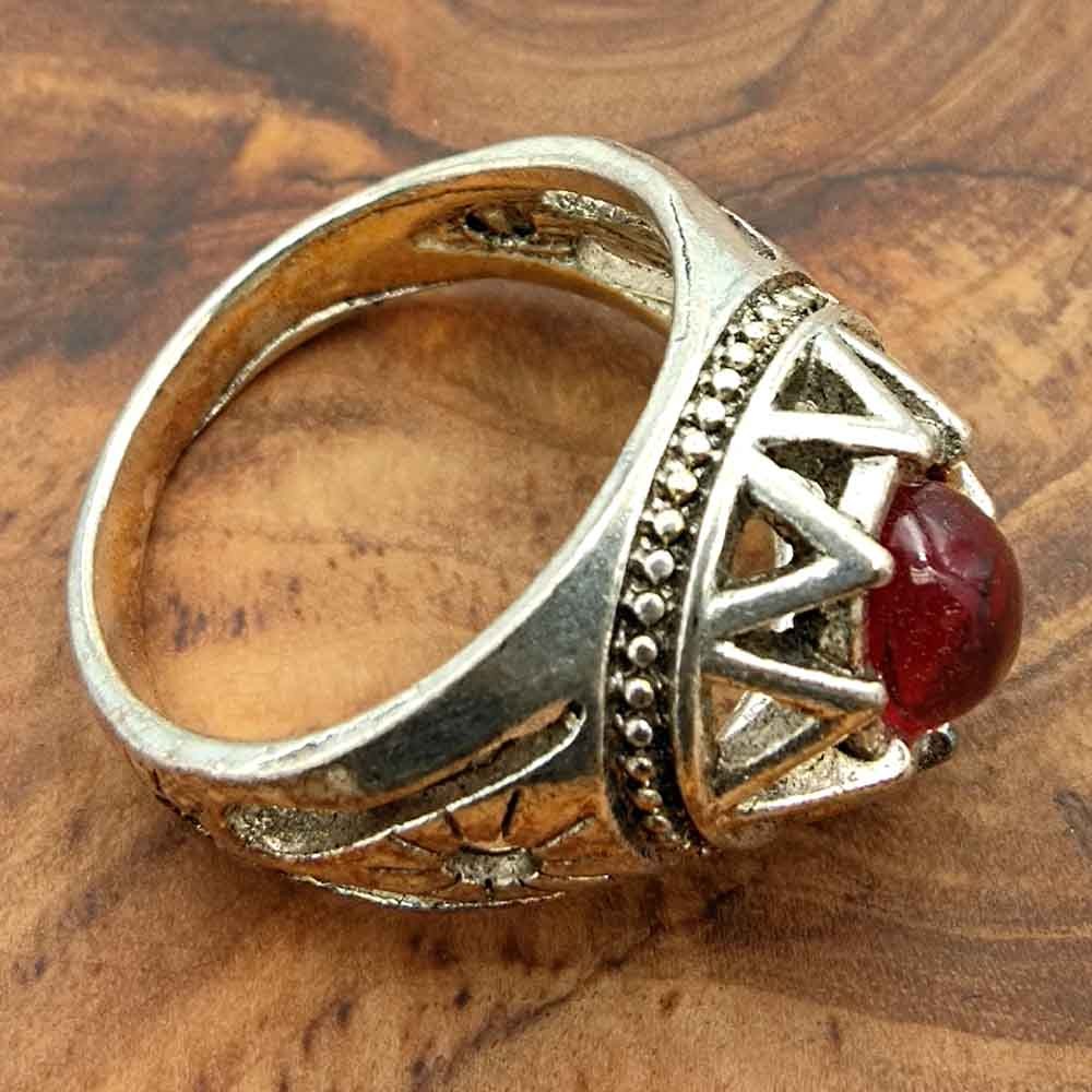 Anillo Unisex Aleación Inox - Piedra Roja - Estilo Medieval Gótico - Modelo Sitta Ashrin Ahmar