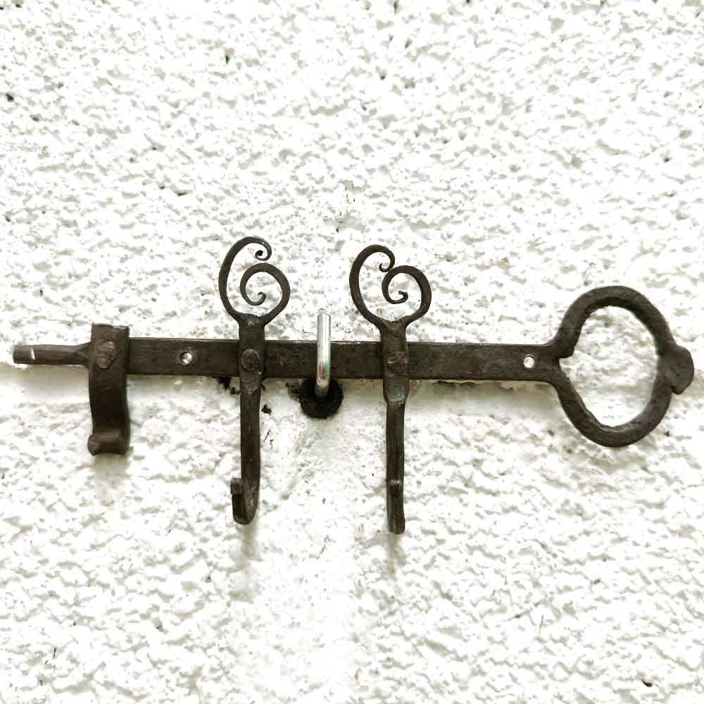 Colgador Llaves Hierro Forjado Artesanía Marroquí Estilo llave Antigua - Modelo Mafatihun