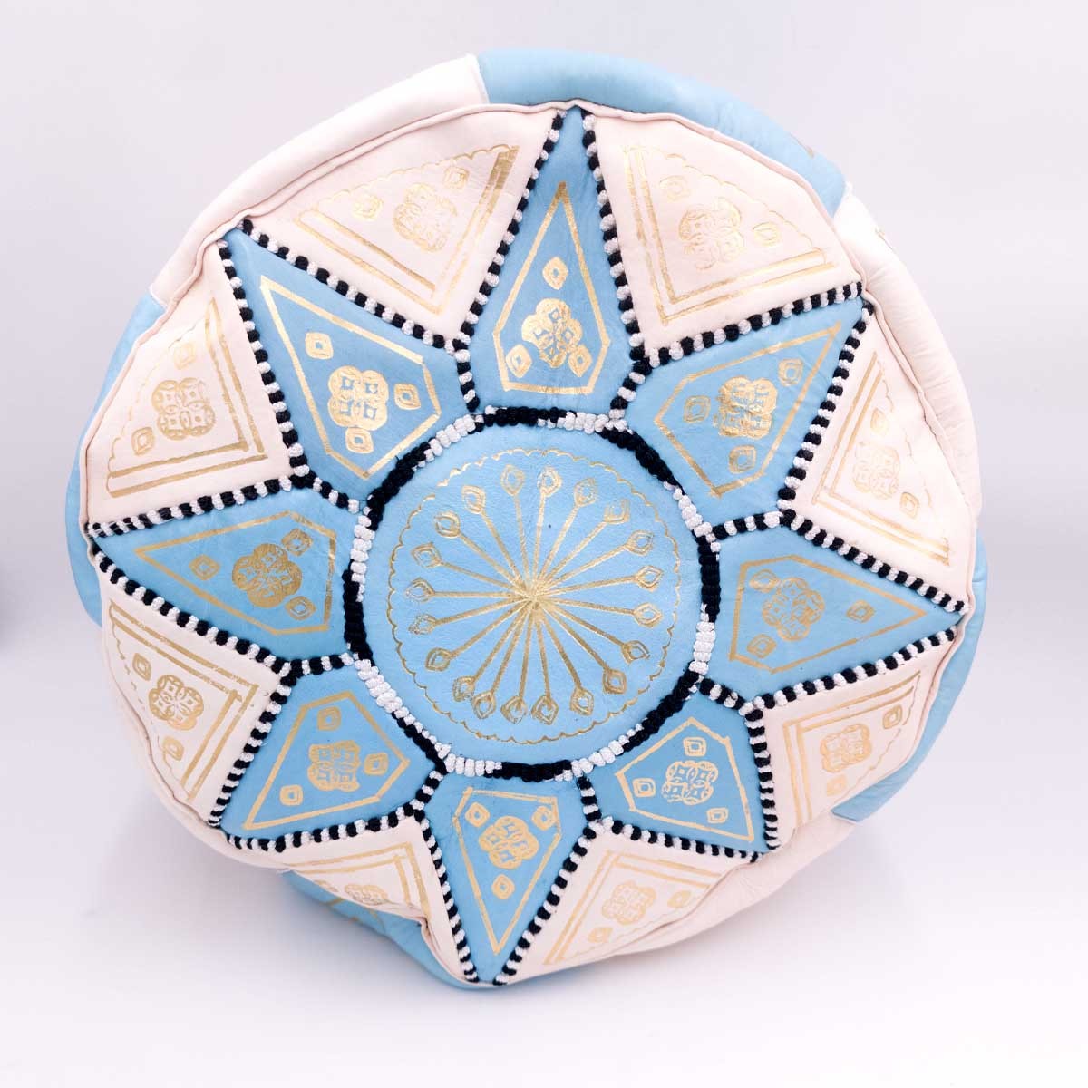 Puff Árabe Cuero 100% - Azul Cielo Artesanía Marroquí - Modelo Laun Samawi