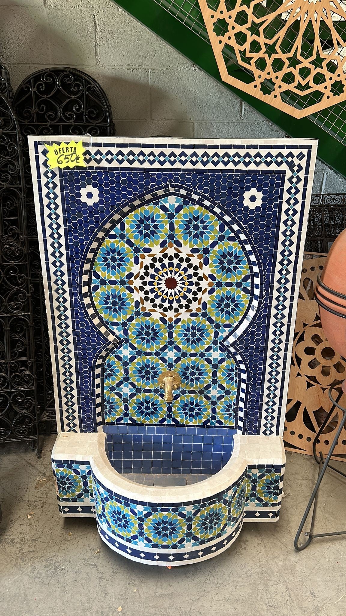 Fuente de Terraza o Jardin Mosaico Morisco - Azulejo Andalusí - Modelo Alcaicería 2