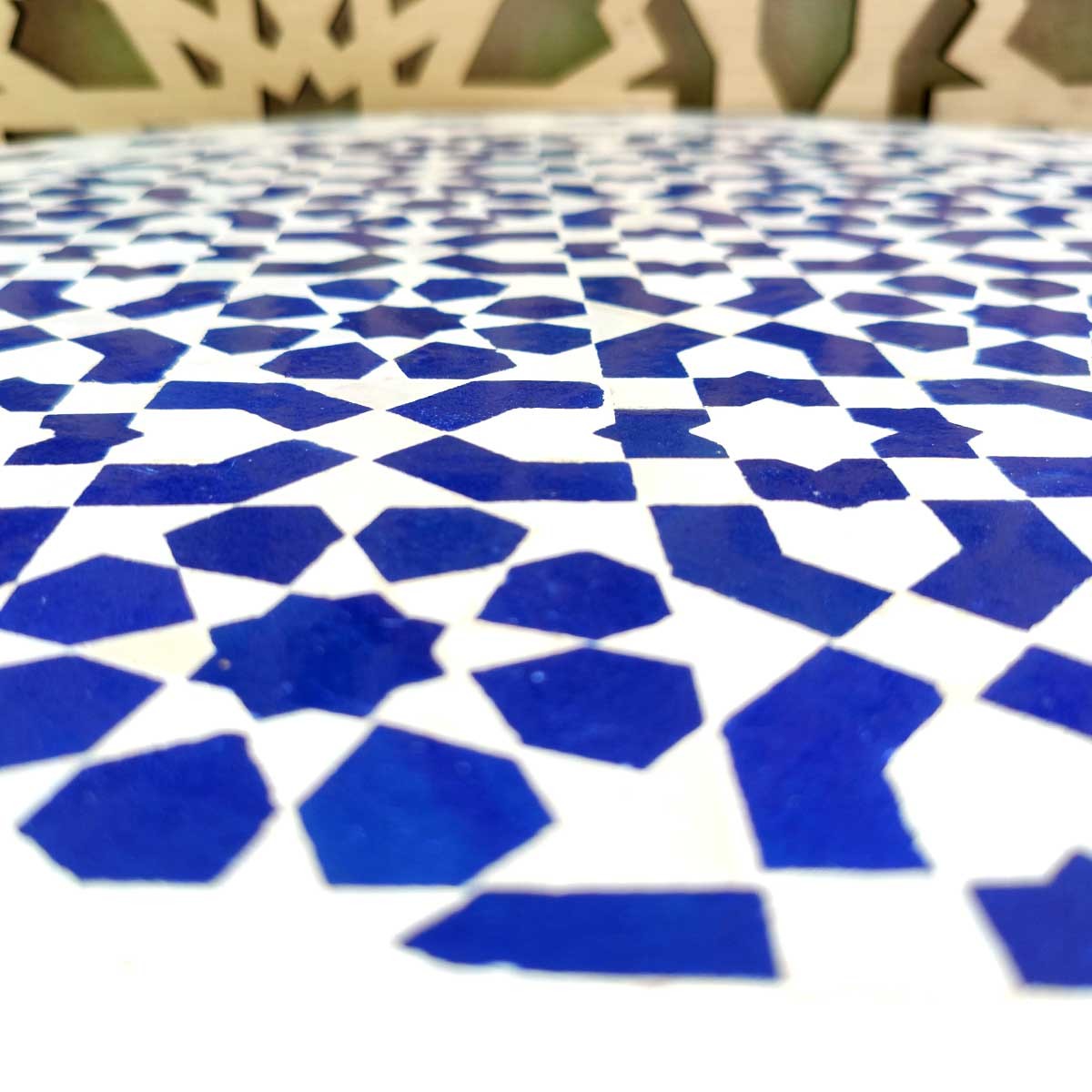 Mesa de mosaico artesanal andalusí para jardín y terraza: Un toque de encanto árabe para el verano Modelo Tarudan 2