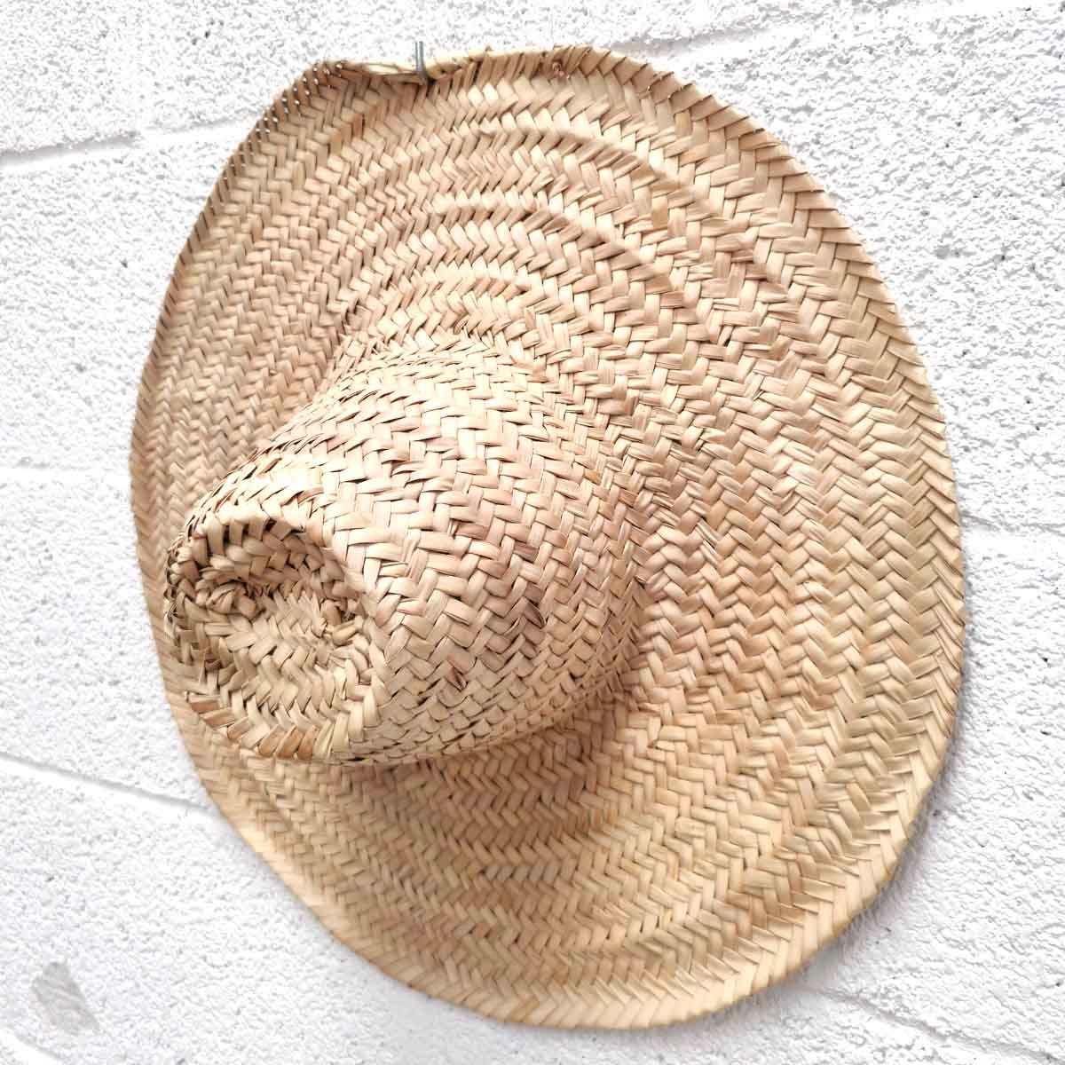 Gorros de Esparto Hechos a Mano en Marruecos: Naturaleza, Estilo y Sostenibilidad para el Campo y la Decoración