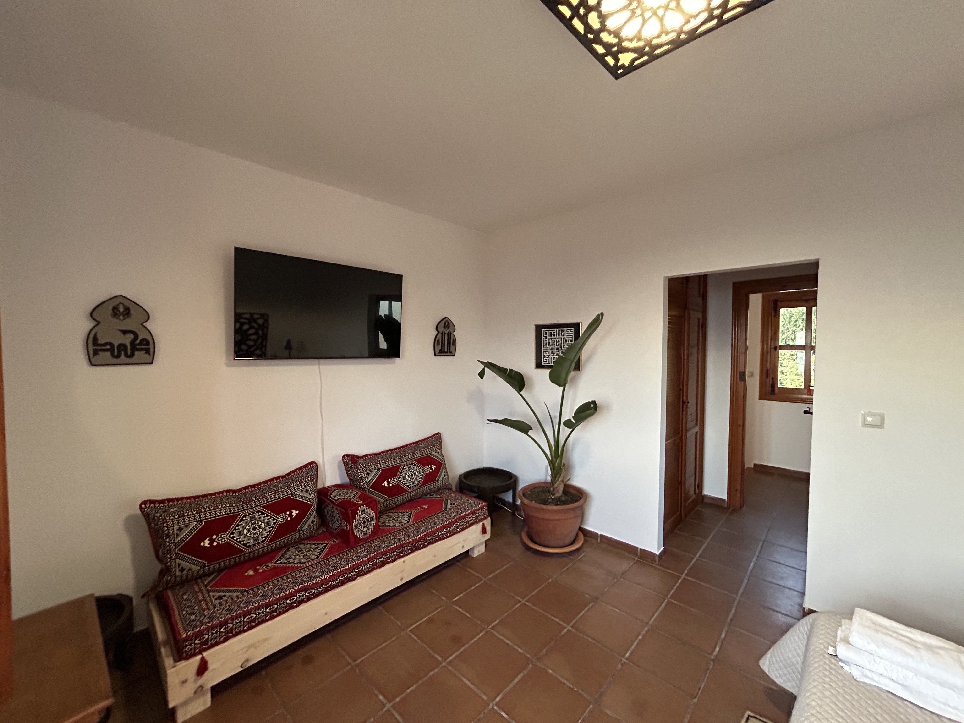 Sofá Árabe Étnico: Comodidad, Estilo y Cultura en un Solo Mueble - Modelo Estambul