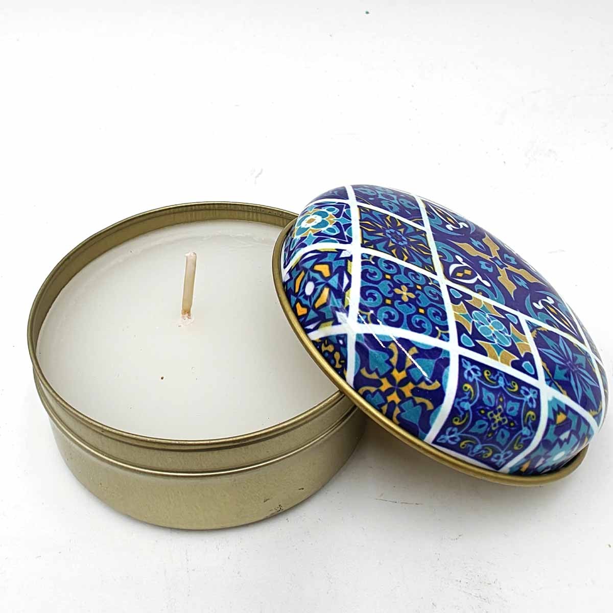 Vela aromáticas con elegantes diseños arabes