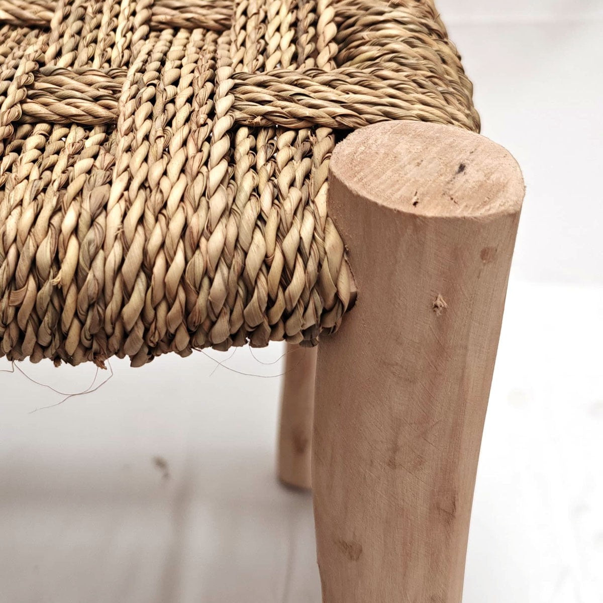 Banco Artesanal de Madera de Limonero y Esparto - Estilo Rústico Marroquí