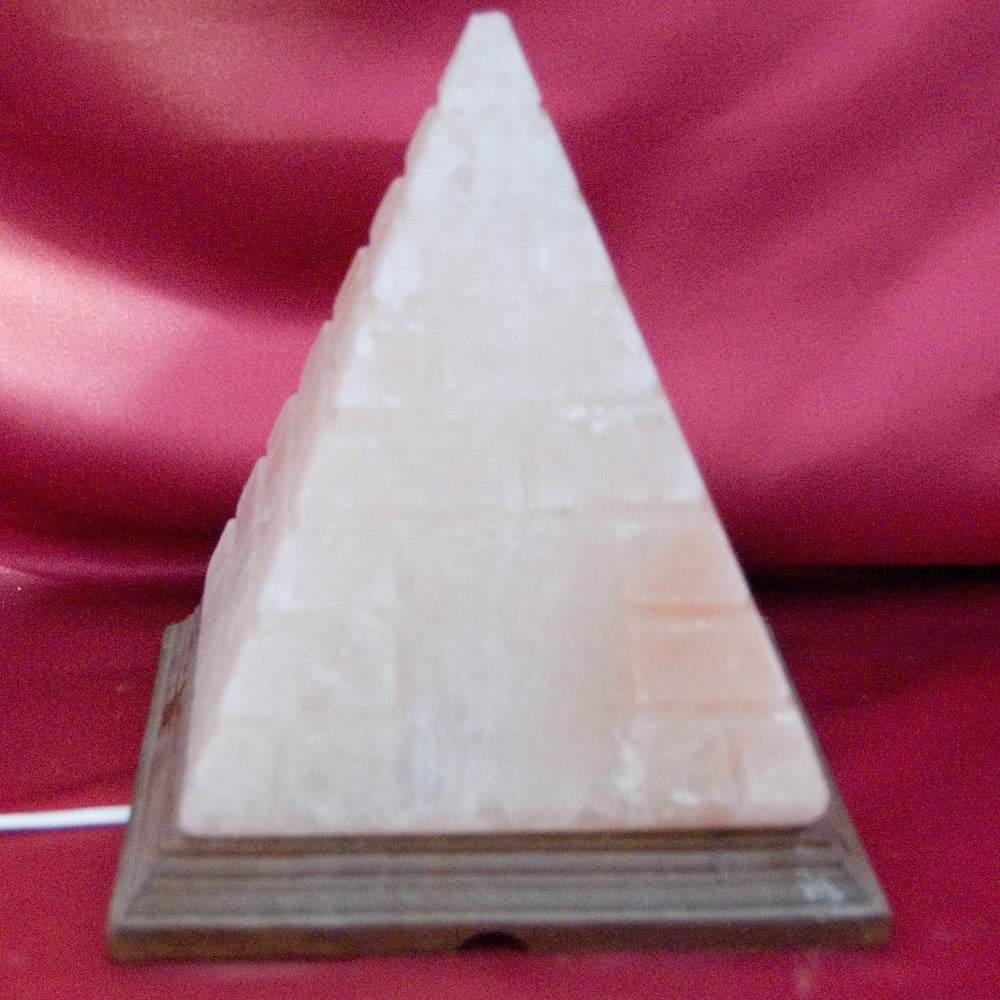 Lámpara Piramide Grabada - Natural - Himalaya - NOVEDAD