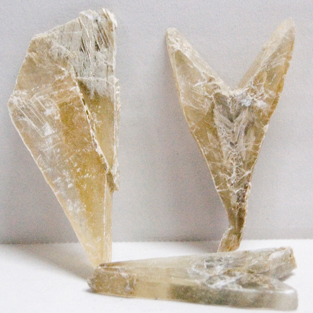 Punta de Yeso - Mineral Natural - 5 cm