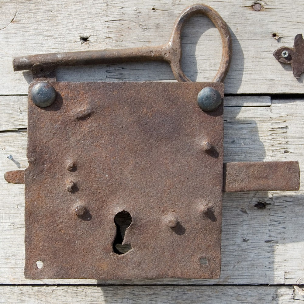 Cerradura Forja - Artesana - Incluye Llave - 15 x 15 cm
