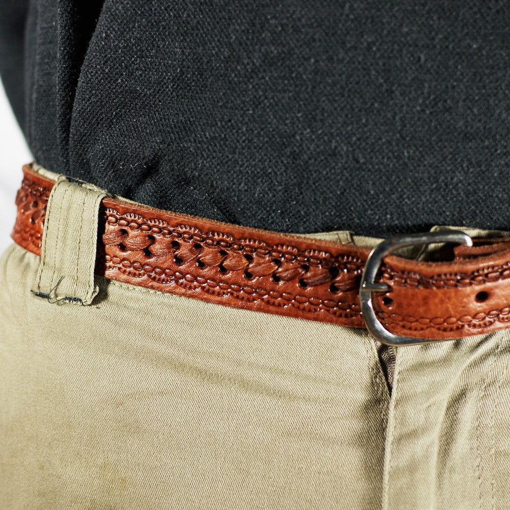 Cinturón Caballero Artesanal - Cuero Natural Grabado - 125 cm