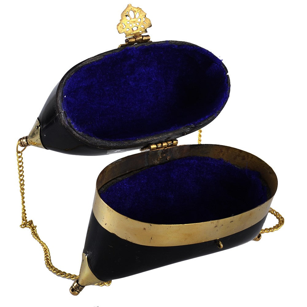 Bolso De Cuerno De Vaca Y Latón - Realizado Artesanalmente - Cadena y Cierre