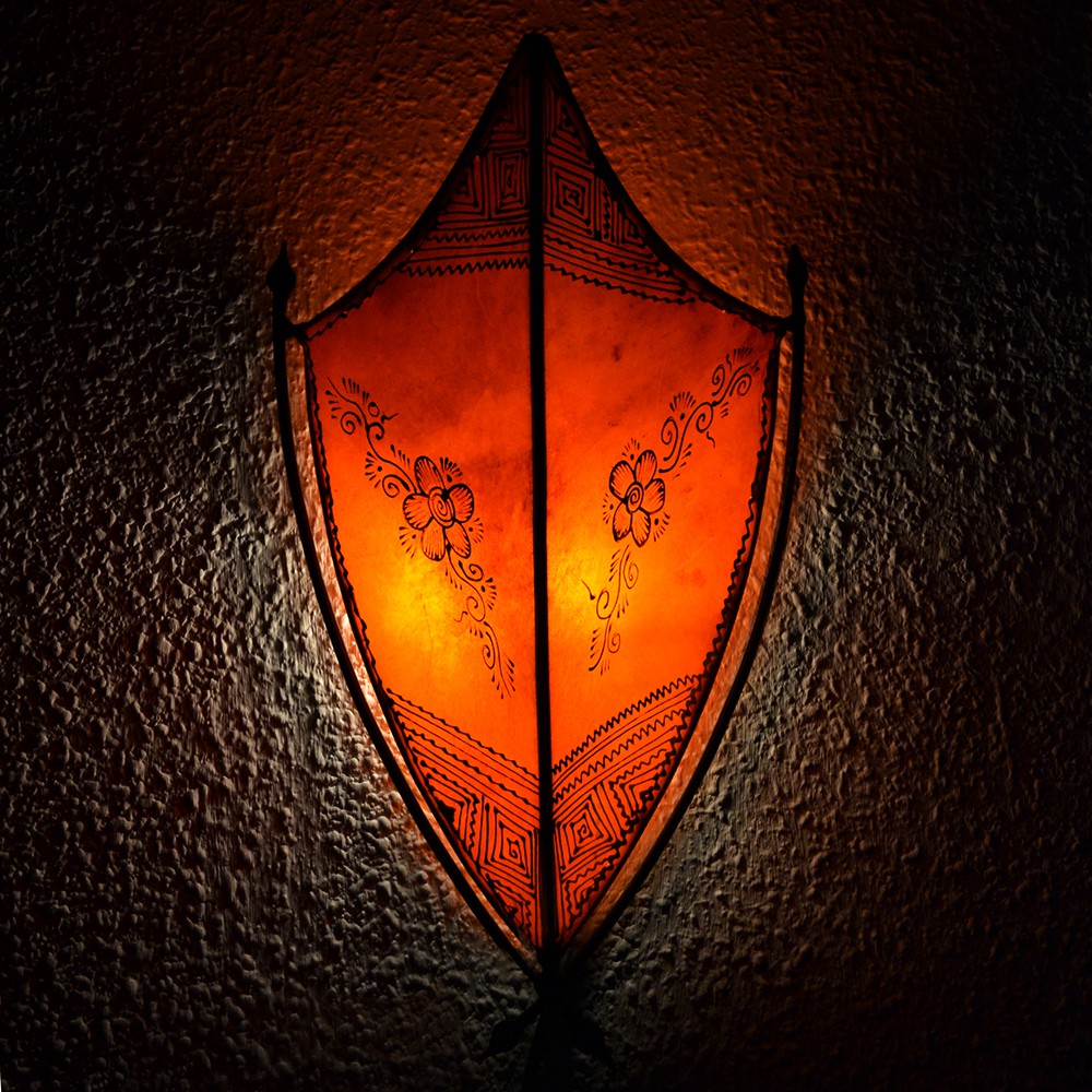 Aplique Henna - Modelo Escudo Medieval - 43 x 24 cm