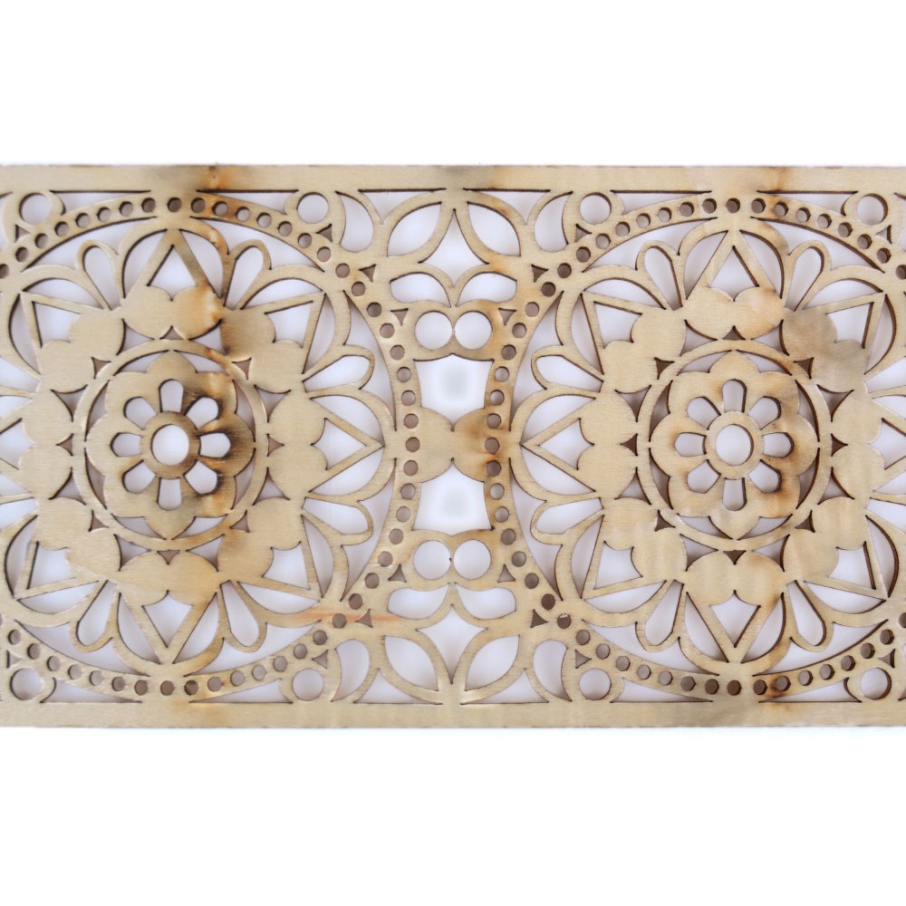 Celosia Arabe Calada - Madera Corte por Laser - Modelo 12 - 50 cm