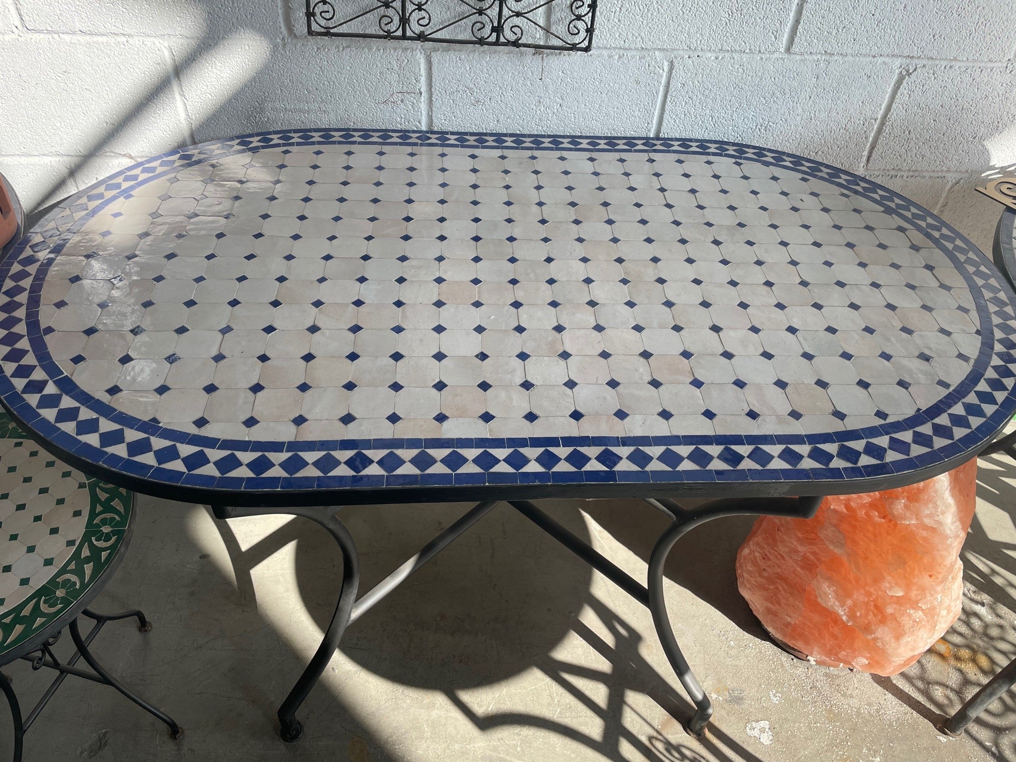 Mesa de Mosáico - OVALADA Azul - Azulejos Fez - Modelo SARKA MUSTATIL