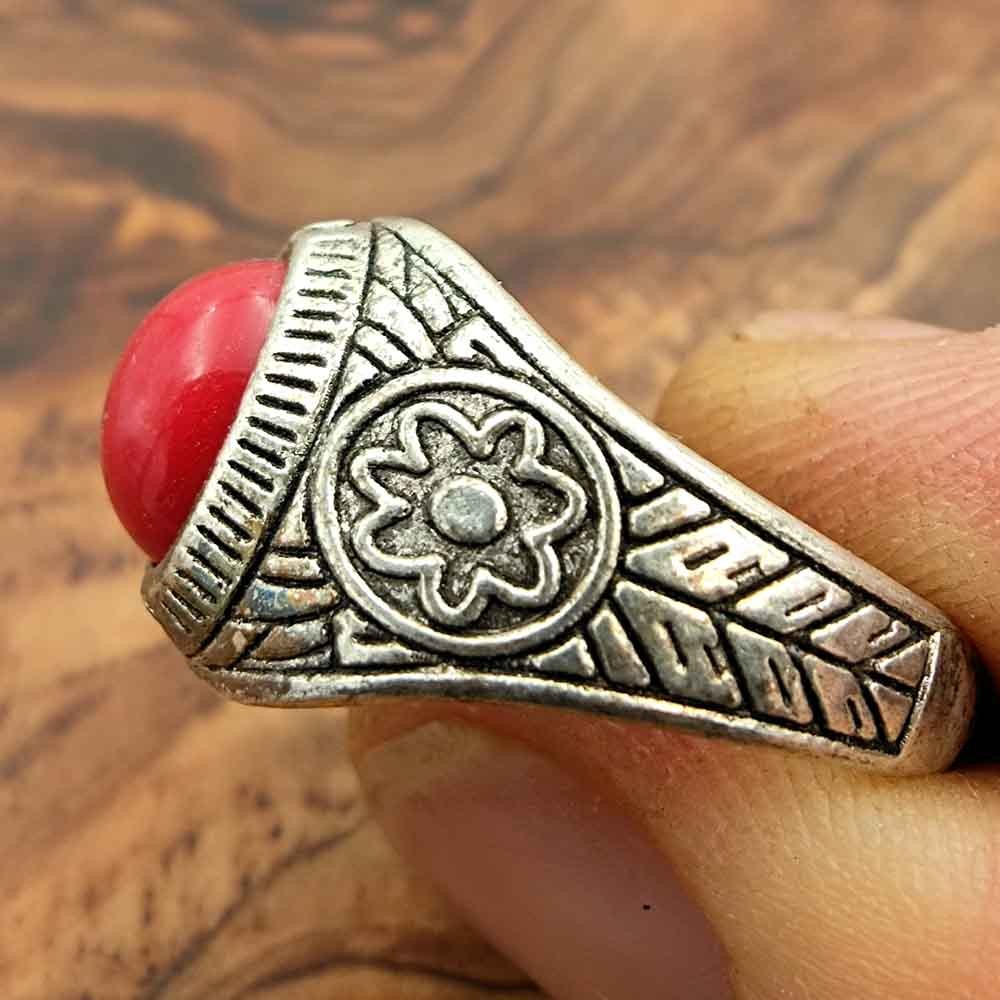 Anillo Unisex Aleación Inox - Piedra Roja - Estilo Medieval Gótico - Modelo Wahid Ashrin Ahmar