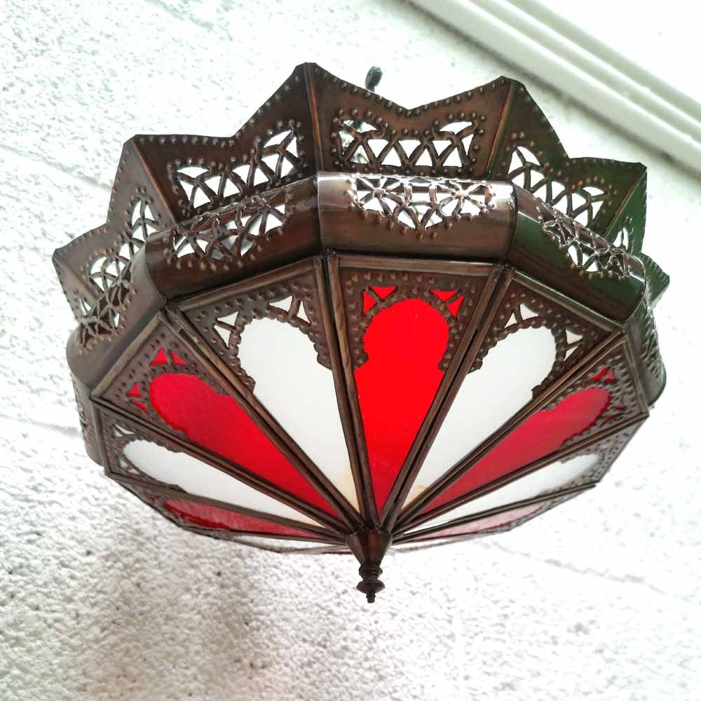 Plafón Lampara Rojo de Techo Chapa Calada y Cristal Decoración Marroquí Estilo Andalusí Modelo Al'aqhuan