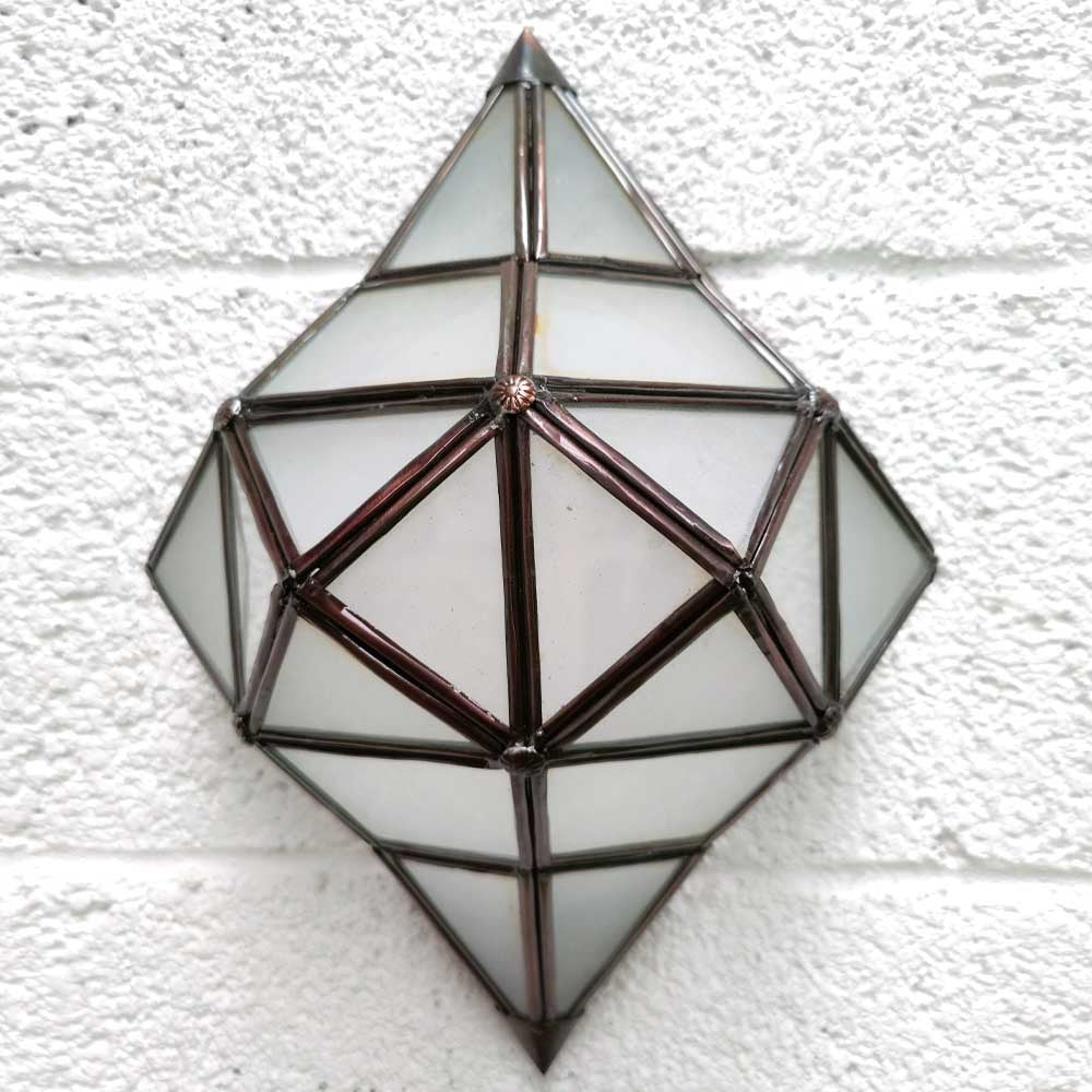 Aplique Pantalla Artesanía Marroquí Metal y Cristal - Color Cobre y Blanco - Modelo Yahra Serie Sable