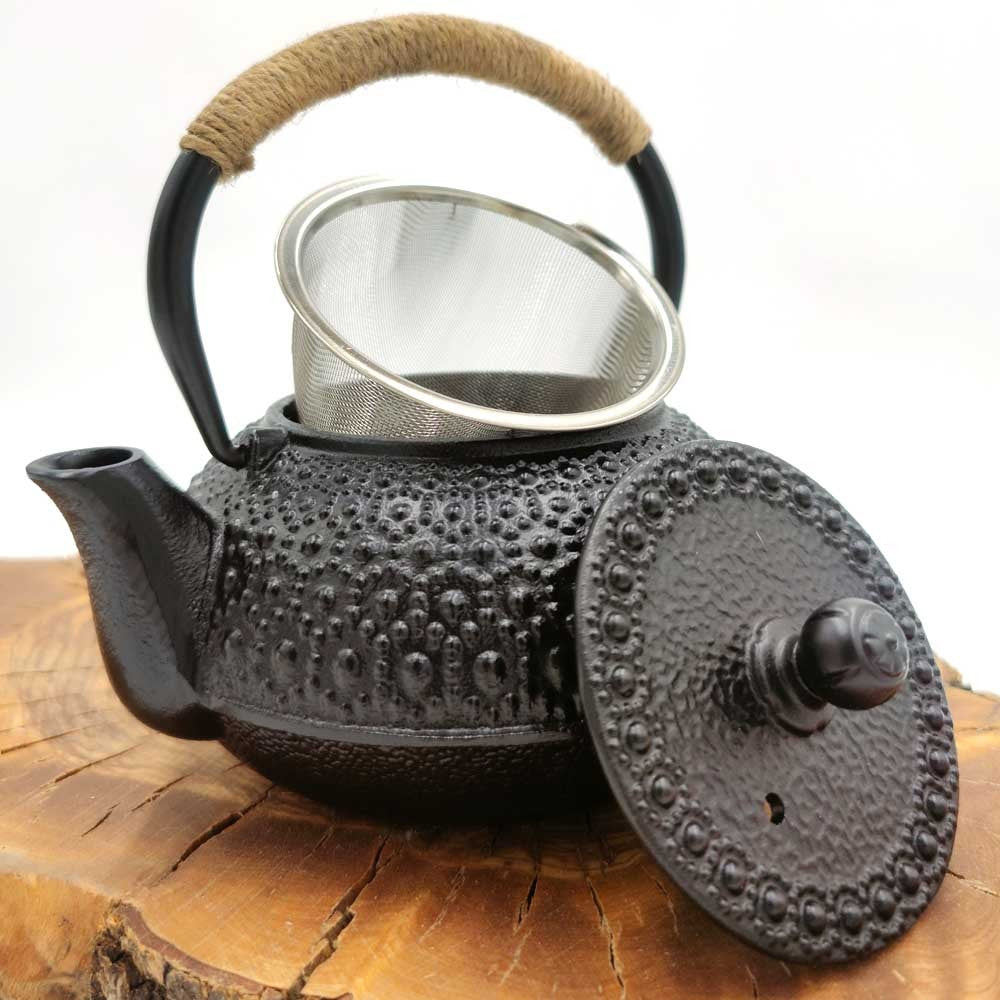 Tetera Hierro Fundido Estilo Japonesa Tetsubin con infusor inoxidable Varios Colores 600 ML