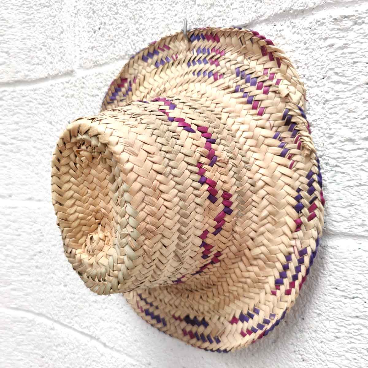 Gorros de Esparto Multicolor: Dale Vida y Estilo a tus Aventuras al Aire Libre