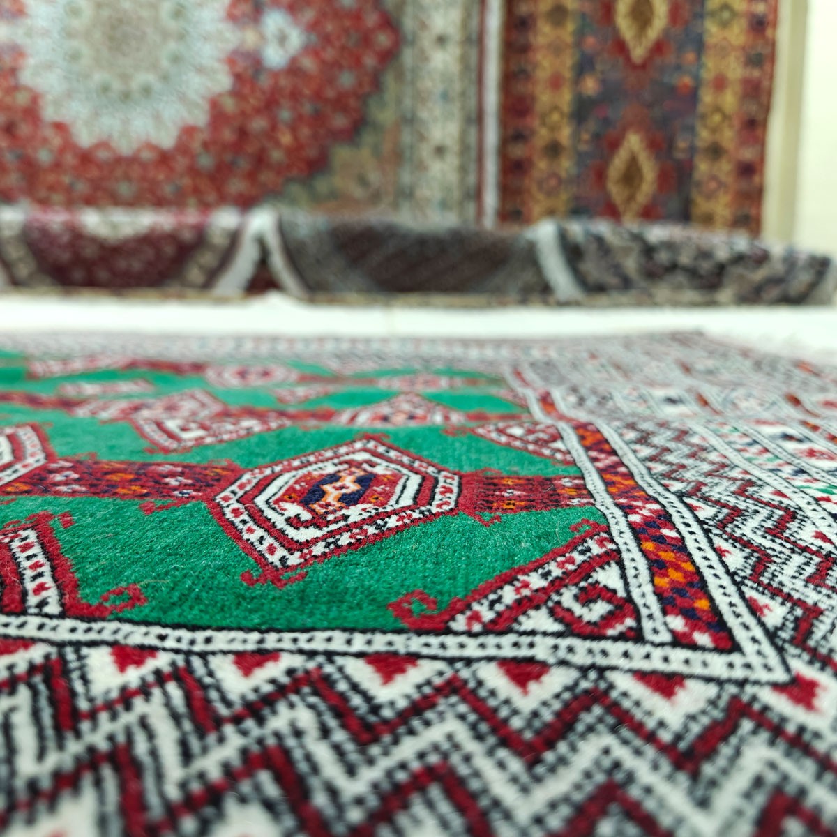 Alfombra Turcomana del Mar Caspio - Diseño Geométrico Bazoo Band - 190x138 cm