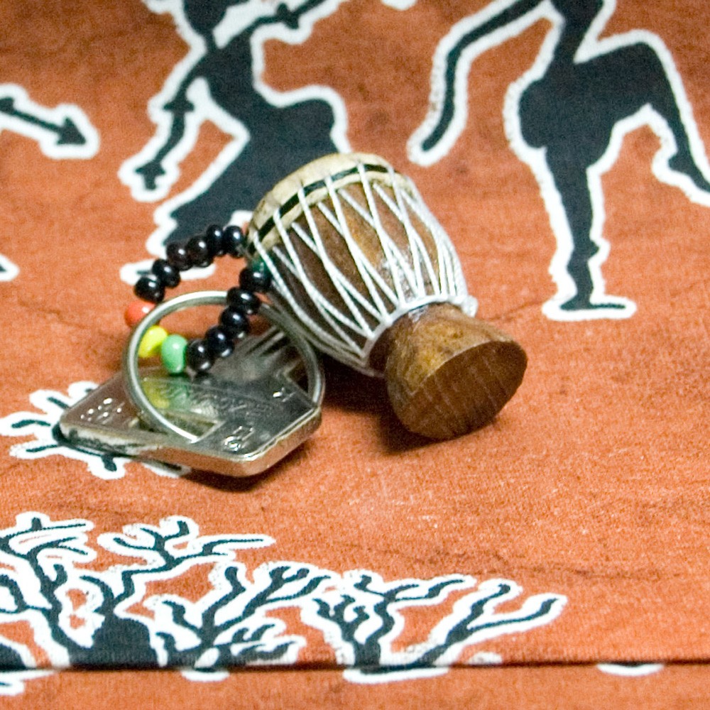 Llavero Djembe Africano - Miniatura - Madera - Piel - Cuerda
