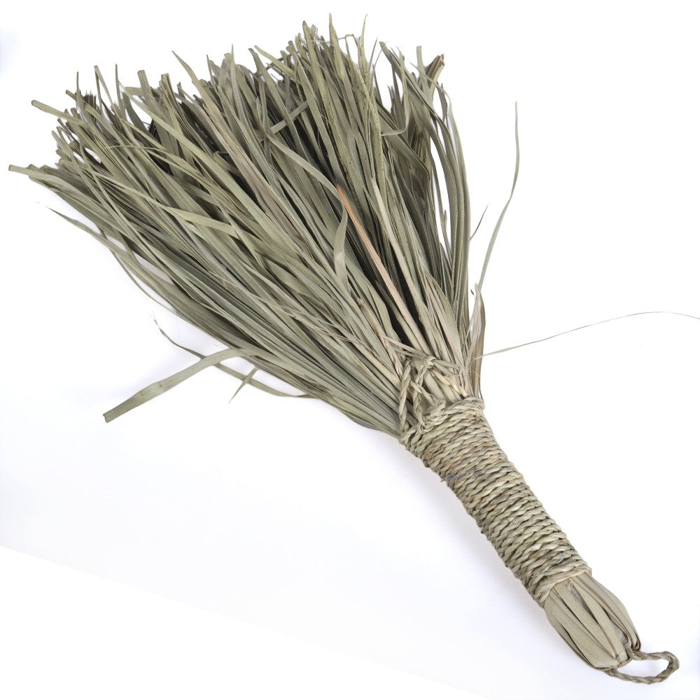 Escoba de Mano Artesanal Palmito - 46 cm - Ideal para Alfombras